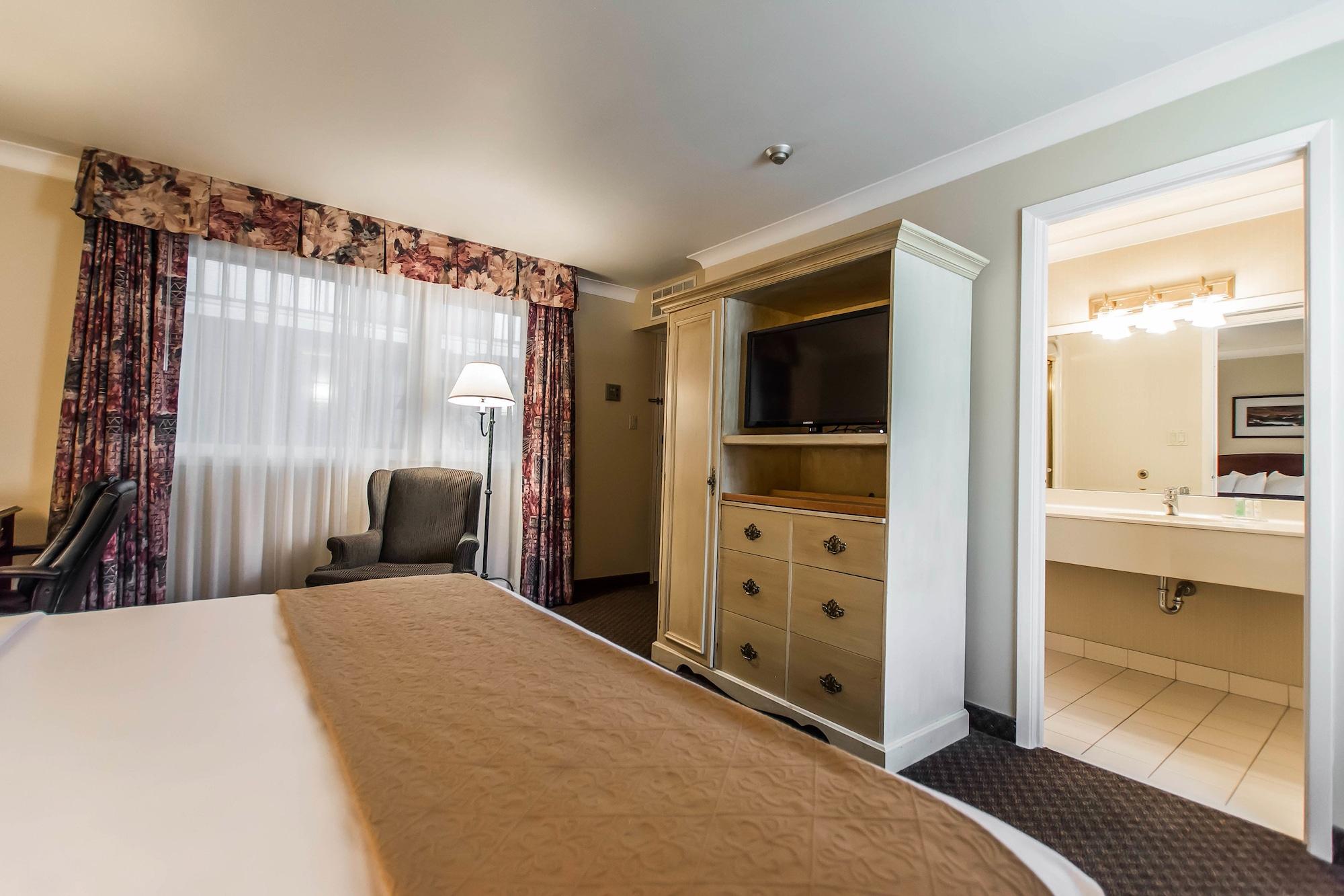Quality Inn & Suites Garden Of The Gulf Summerside Exteriör bild