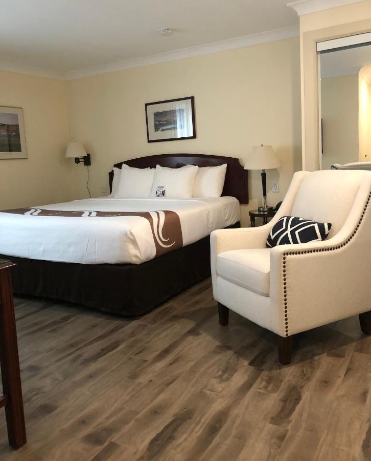 Quality Inn & Suites Garden Of The Gulf Summerside Exteriör bild