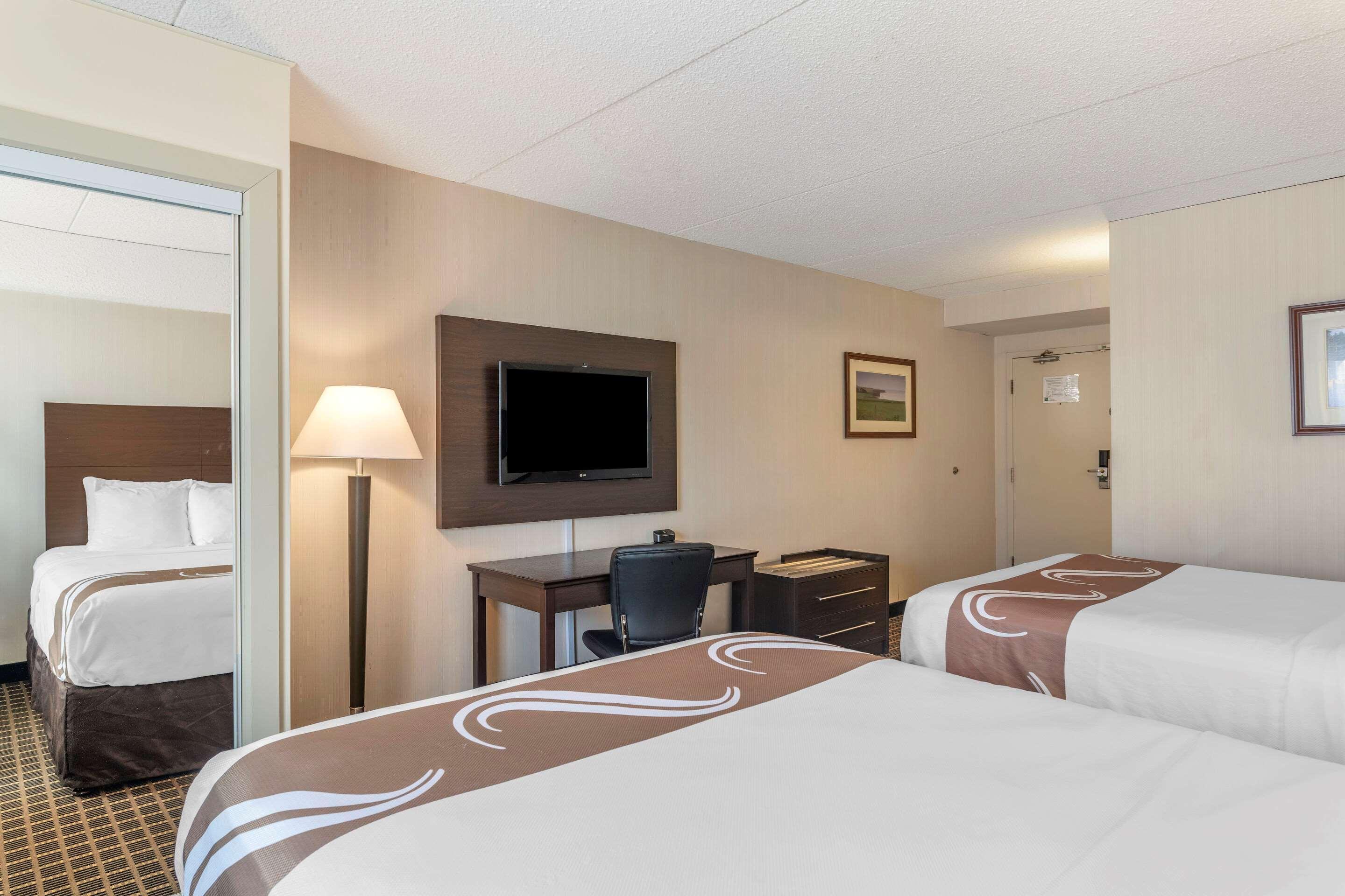 Quality Inn & Suites Garden Of The Gulf Summerside Exteriör bild