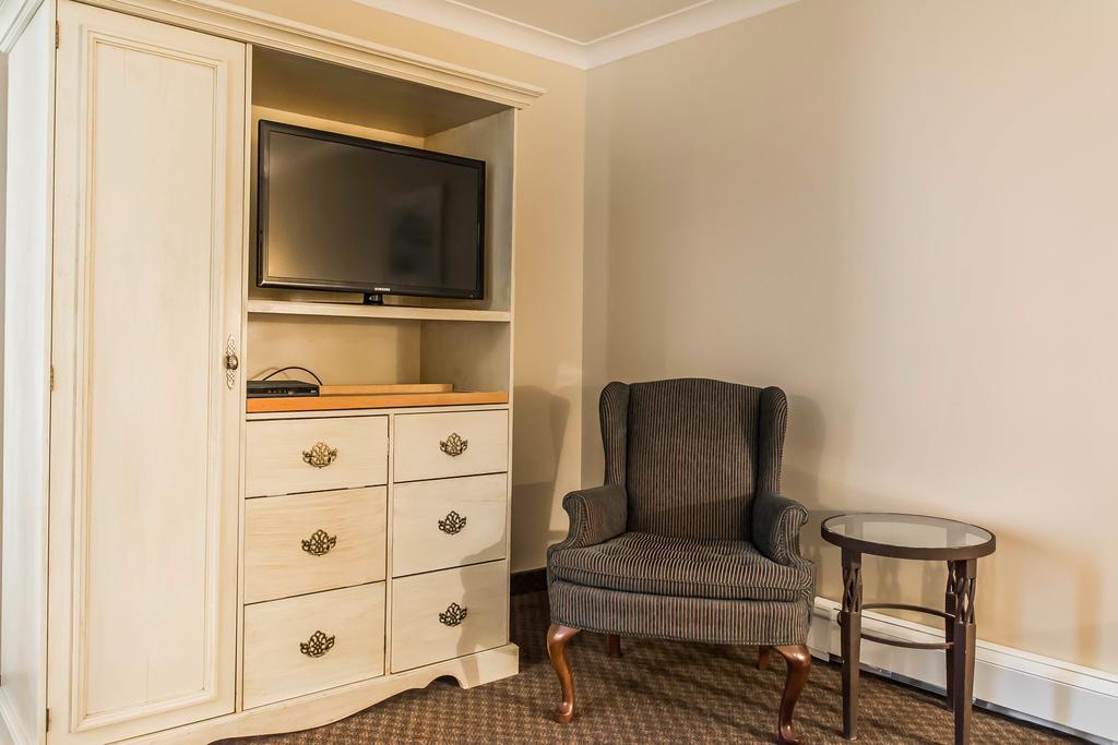 Quality Inn & Suites Garden Of The Gulf Summerside Exteriör bild