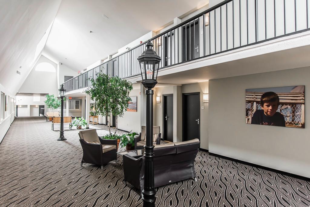 Quality Inn & Suites Garden Of The Gulf Summerside Exteriör bild