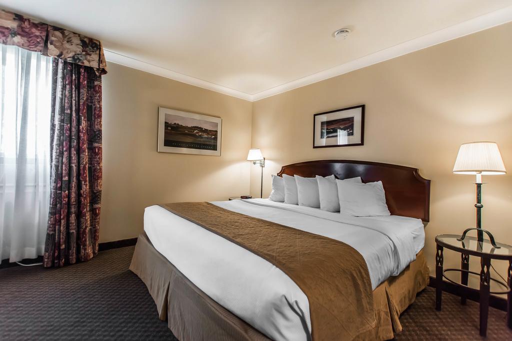 Quality Inn & Suites Garden Of The Gulf Summerside Exteriör bild