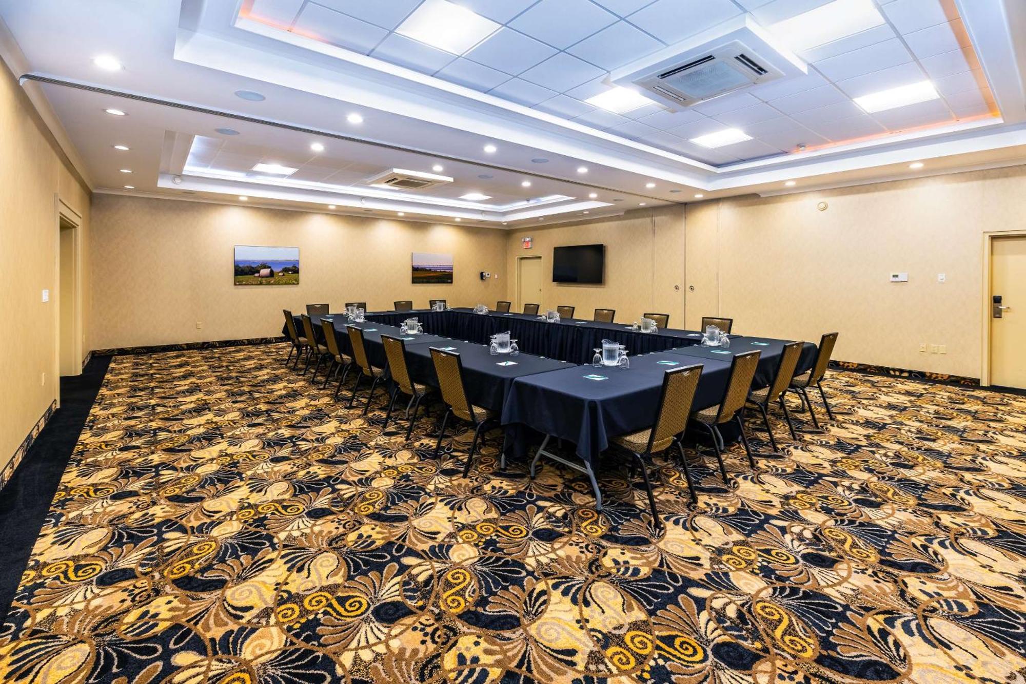 Quality Inn & Suites Garden Of The Gulf Summerside Exteriör bild