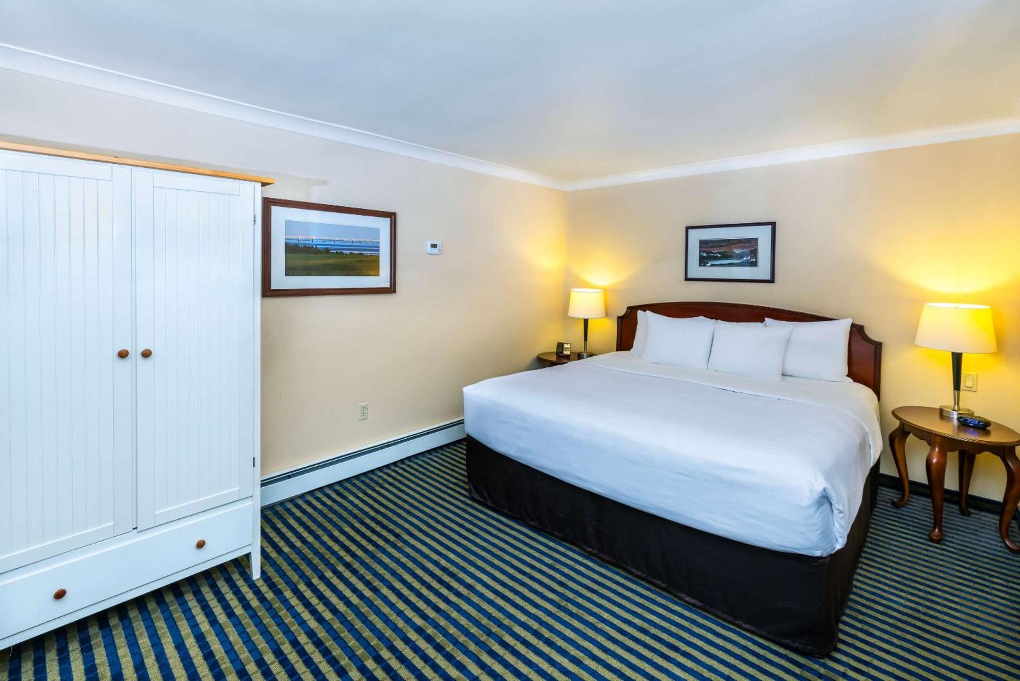 Quality Inn & Suites Garden Of The Gulf Summerside Exteriör bild